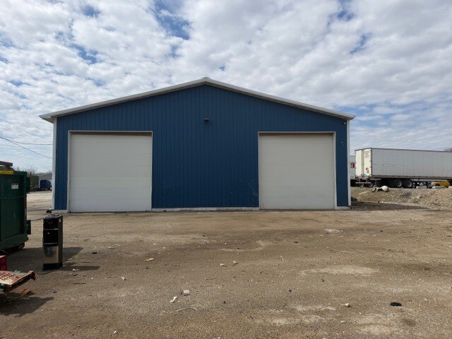 More Photos Of 11116-11118 W 189th Pl, Mokena Warehouse For Lease