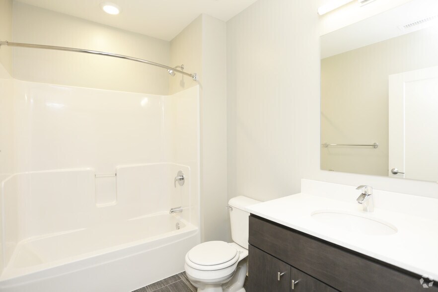 More Photos Of 1059 Wealthy St SE, Grand Rapids Apartments For Lease