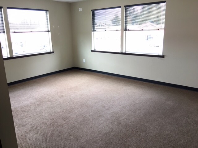 More Photos Of 3204 Smokey Point Dr, Arlington Office For Lease