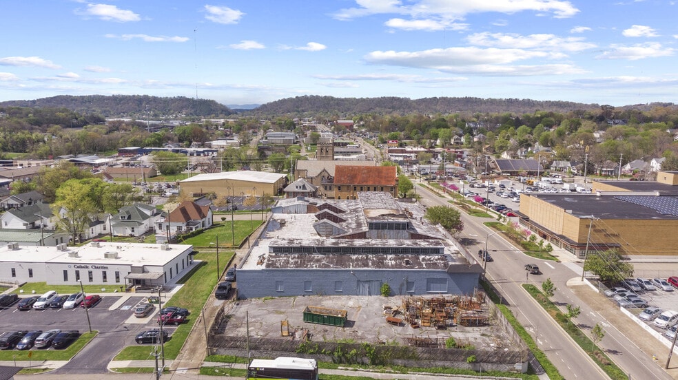 More Photos Of 1013 N Central St, Knoxville Warehouse For Sale