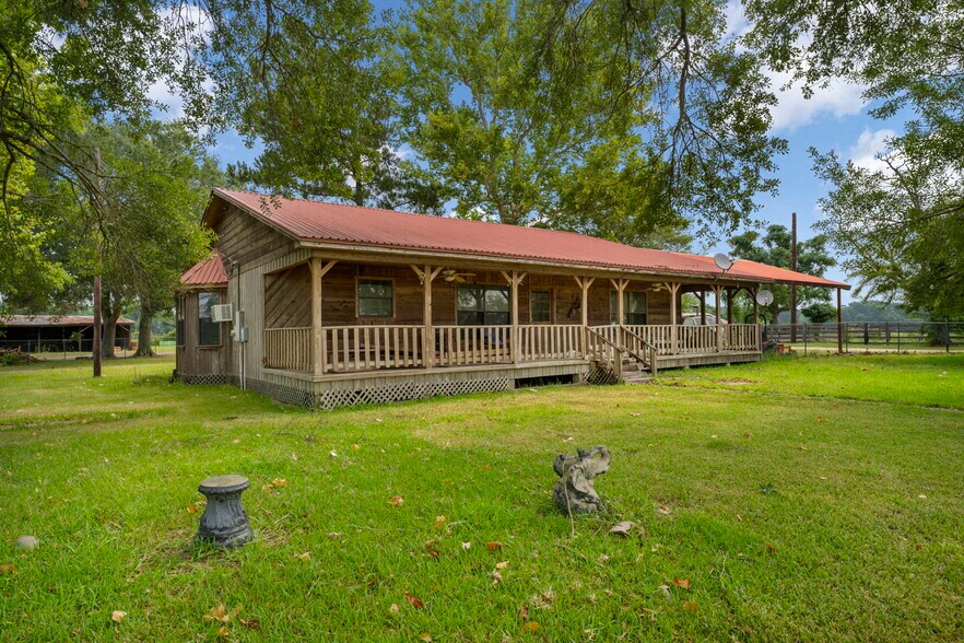 More Photos Of 14630 Hwy 105, Cleveland Land For Sale