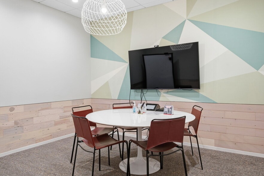 More Photos Of 2400 Old Brick Rd, Glen Allen Coworking Space