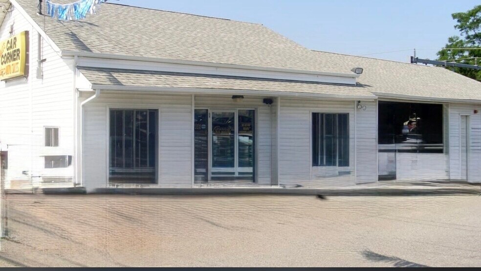 Primary Photo Of 295 Huntington Ave, Providence Auto Dealership For Sale