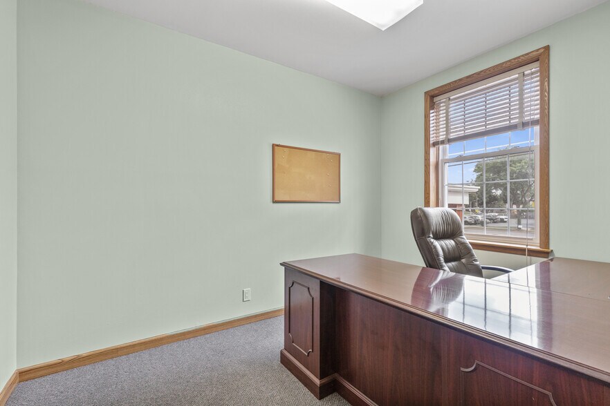 More Photos Of 7161 N 43rd St, Milwaukee Office For Sale
