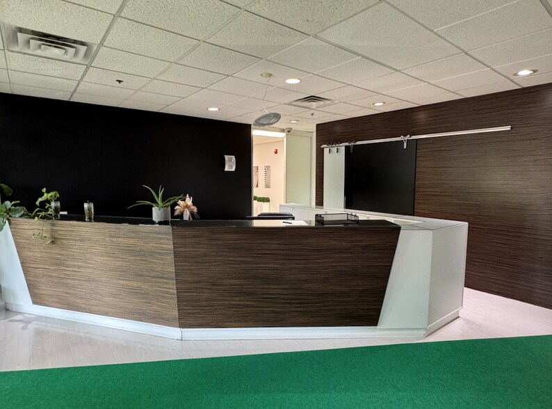 More Photos Of 1 Raritan Rd, Oakland Manufacturing For Lease