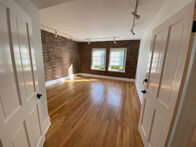 More Photos Of 502-514 Santa Monica Blvd, Santa Monica Loft Creative Space For Lease