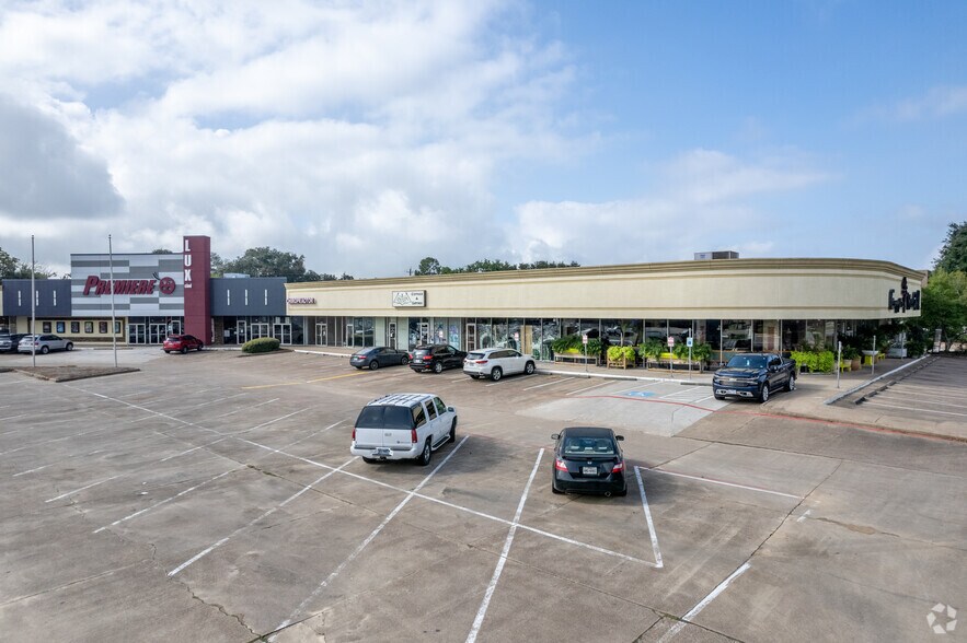 Primary Photo Of 5010-5096 W Broadway St, Pearland Storefront For Sale