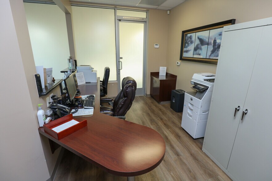 More Photos Of 2010 E 1st St, Santa Ana Medical For Lease