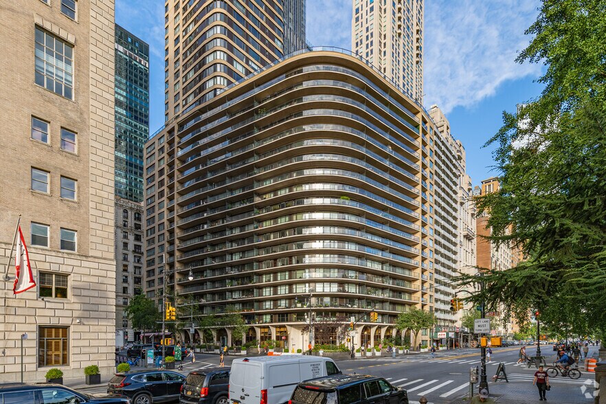Primary Photo Of 200 Central Park S, New York Multifamily For Sale