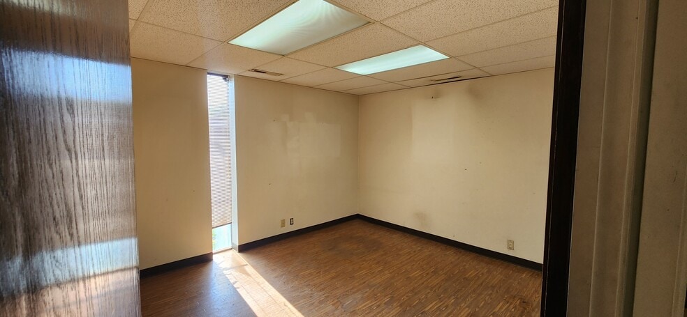 More Photos Of 65 W Century Park Way, South Salt Lake Research And Development For Sale