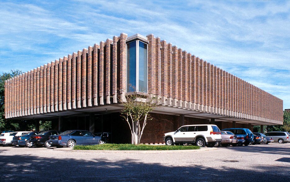 More Photos Of 5215 Main St, Houston Office For Lease