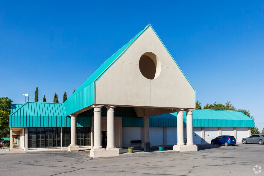 Primary Photo Of 4600 E Pine St, Deming Hotel For Sale