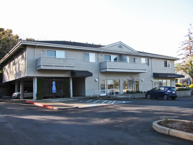 More Photos Of 215-233 Tamalpais Dr, Corte Madera Office For Lease