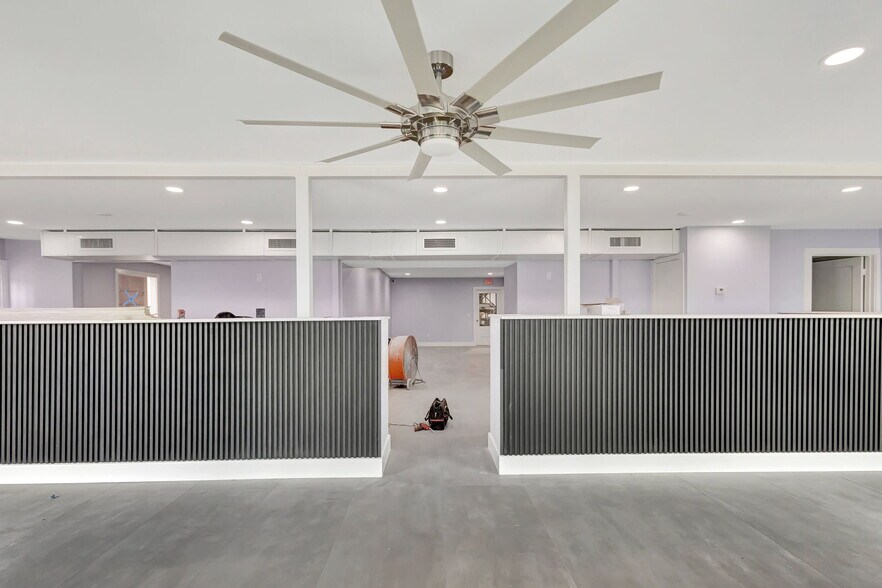 More Photos Of 7030 N Haverhill Rd, Riviera Beach Warehouse For Sale