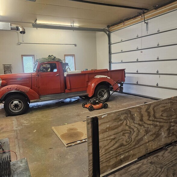 More Photos Of 701 Washington St, Rhinelander Office For Sale
