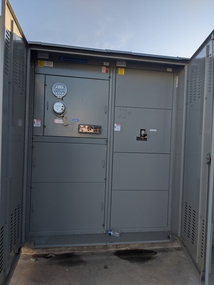 More Photos Of 22722 Cactus Ave, Moreno Valley Freestanding For Sale