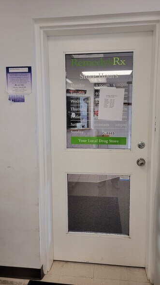 More Photos Of 274 Dundas St E, Belleville Medical For Lease