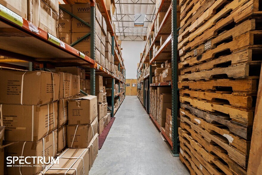 More Photos Of 29018 N Hancock Pky, Valencia Warehouse For Lease