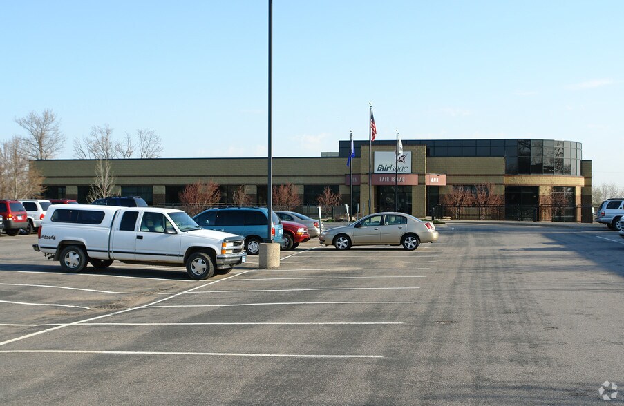 More Photos Of 4295 Lexington Ave N, Arden Hills Office For Lease