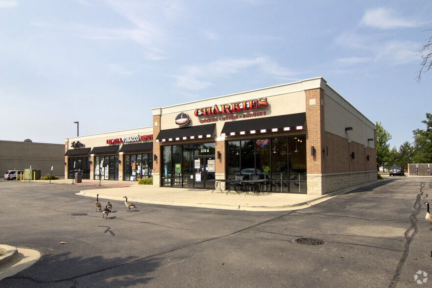 Primary Photo Of 570 N Schmale Rd, Carol Stream Storefront For Lease