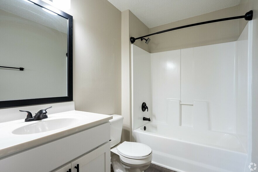 More Photos Of 1201 Edenham Ct, Virginia Beach Apartments For Sale