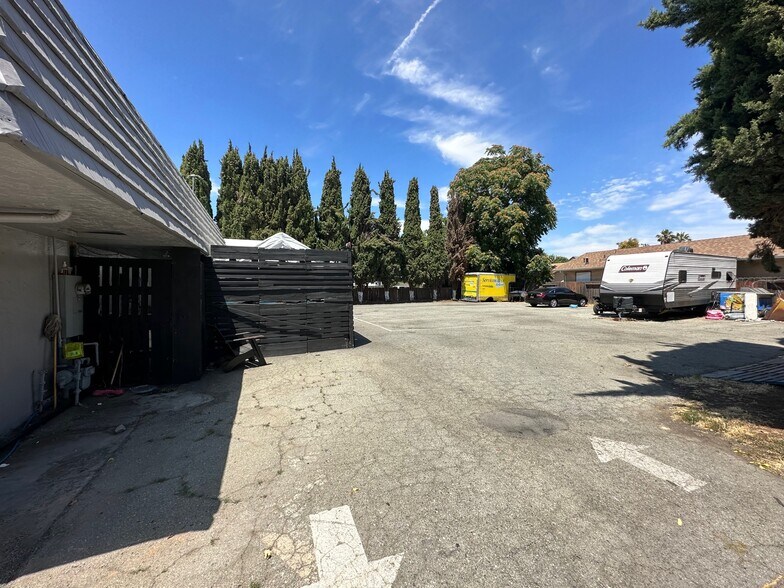 More Photos Of 802 N 13th St, San Jose Fast Food For Lease