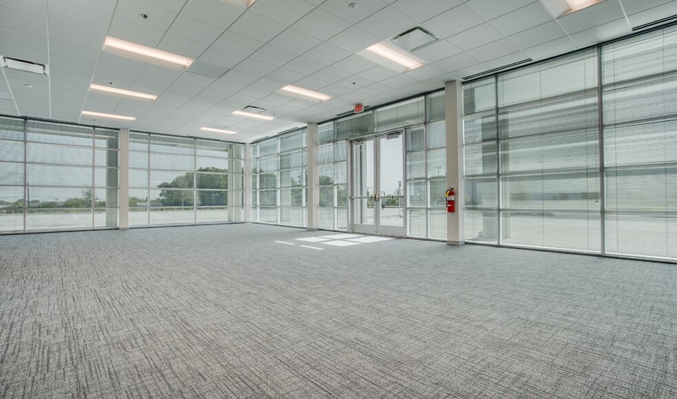 More Photos Of S Airfield Dr, Dallas Unknown For Lease