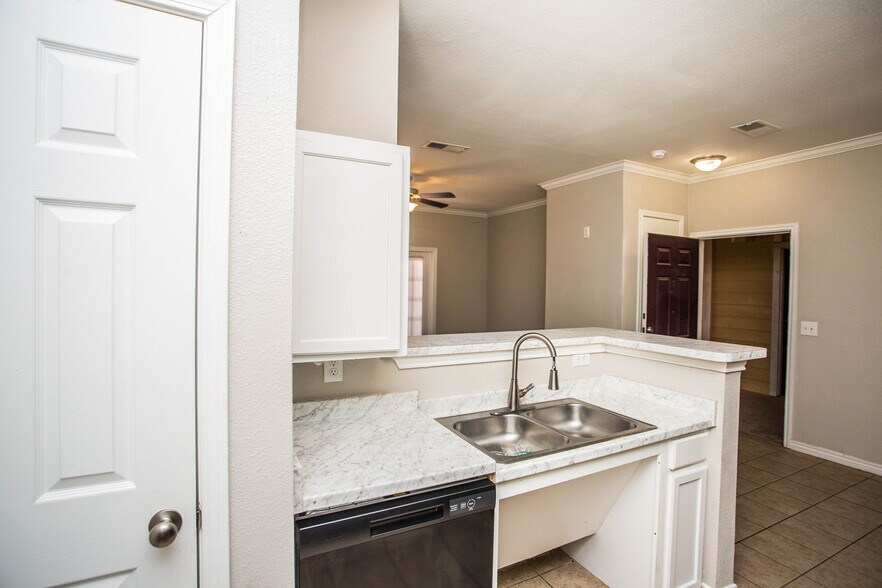 More Photos Of , Lubbock Multifamily For Sale