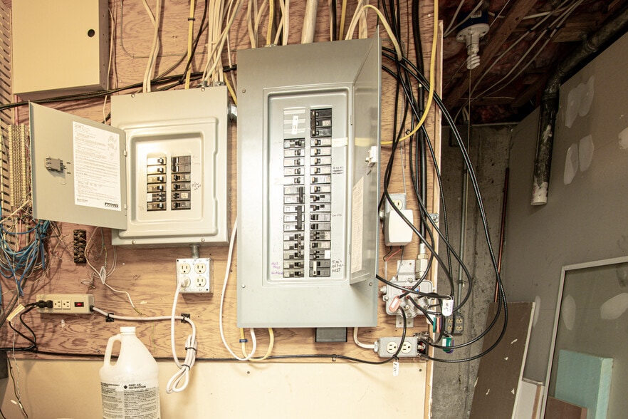 More Photos Of 767 Main Rd, Westport General Retail For Sale