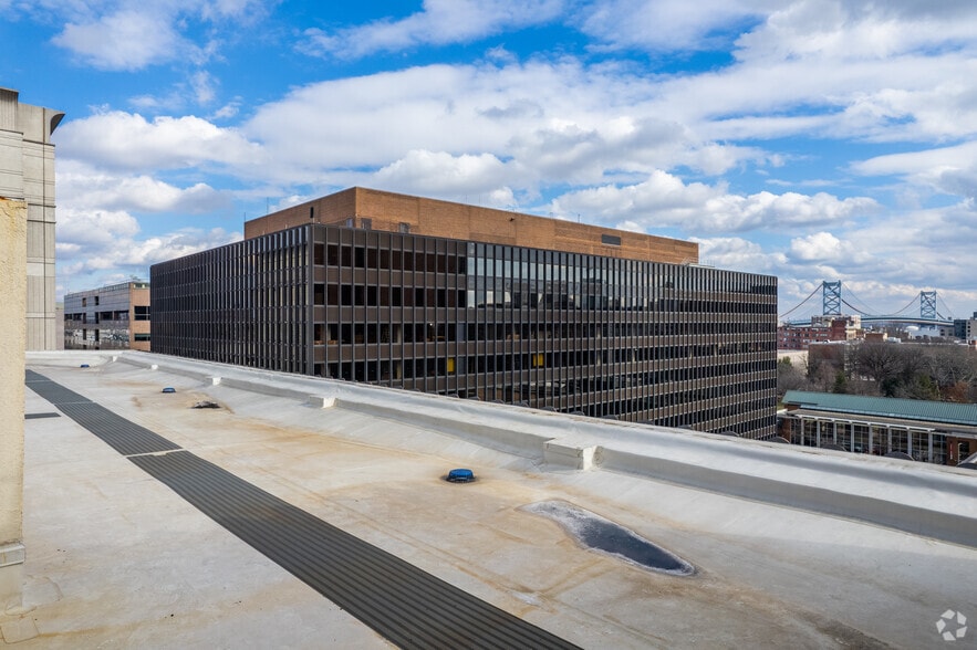 More Photos Of 701 Market St, Philadelphia Telecom Hotel Data Hosting For Lease