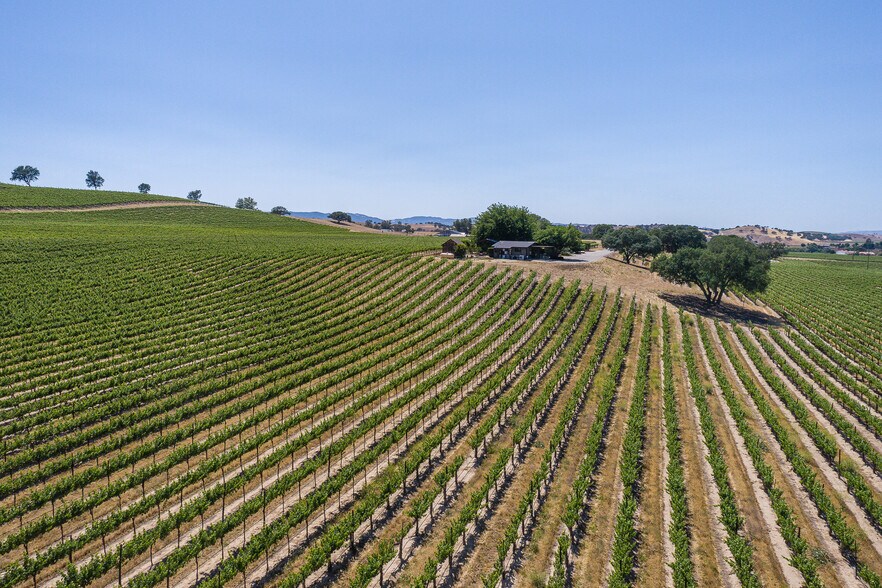 More Photos Of 7790 Airport Rd, Paso Robles Land For Sale