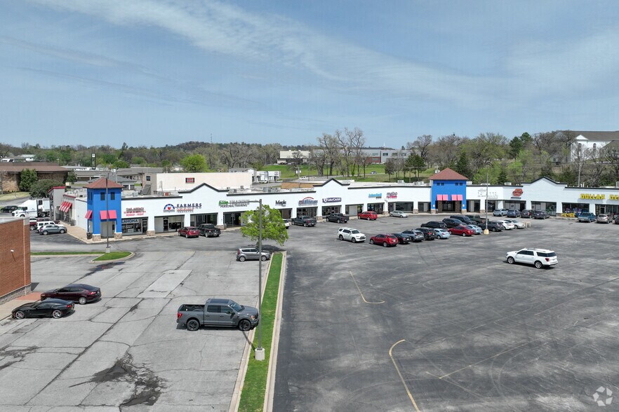 More Photos Of 406-546 Plaza Ct, Sand Springs Unknown For Lease