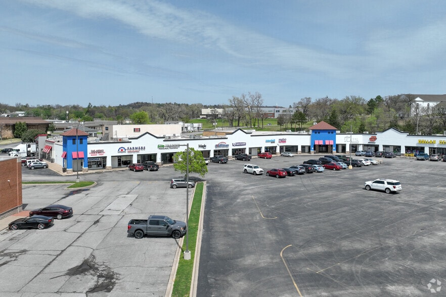 More Photos Of 406-546 Plaza Ct, Sand Springs Unknown For Lease