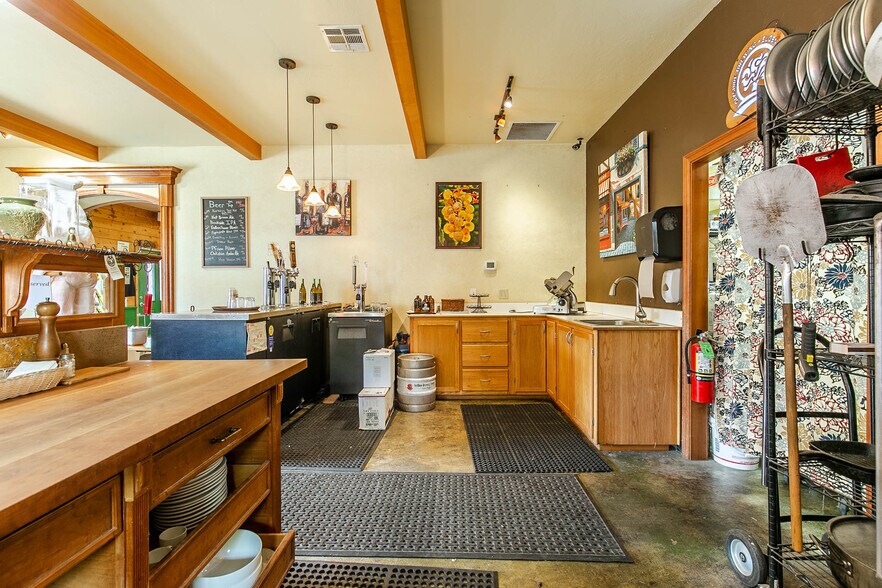 More Photos Of 14836 OR-38, Elkton Restaurant For Sale