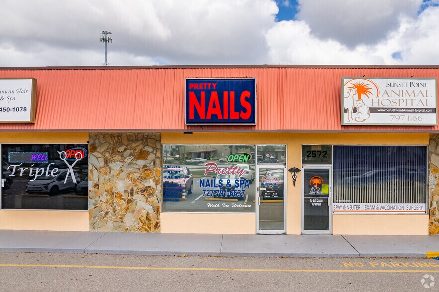 More Photos Of 2550-2576 Sunset Point Rd, Clearwater Unknown For Lease