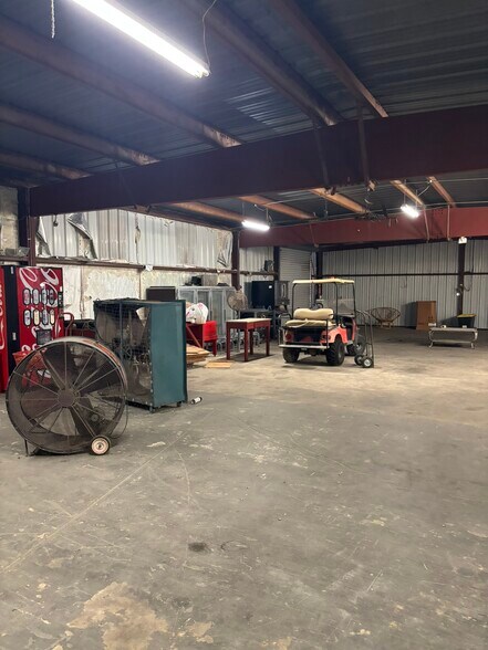 More Photos Of 5440 TX-123 Bypass South, Seguin Industrial For Sale