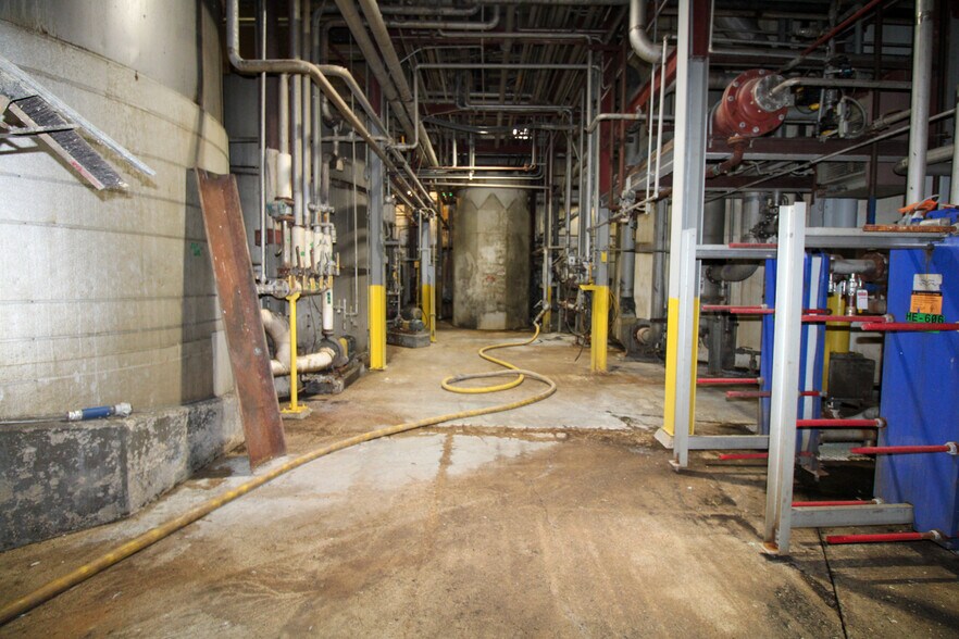 More Photos Of 6059 159th St, Galva Food Processing For Sale