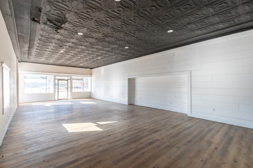 More Photos Of 701 S Avenue F, Haskell Hotel For Sale