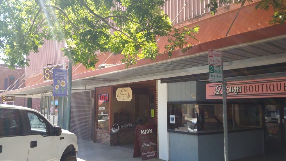 More Photos Of 400-406 D St, Marysville Storefront For Lease