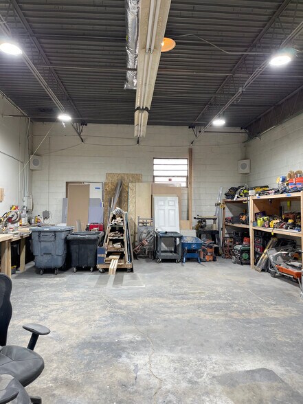 More Photos Of 2496 W 2nd Ave, Denver Warehouse For Lease
