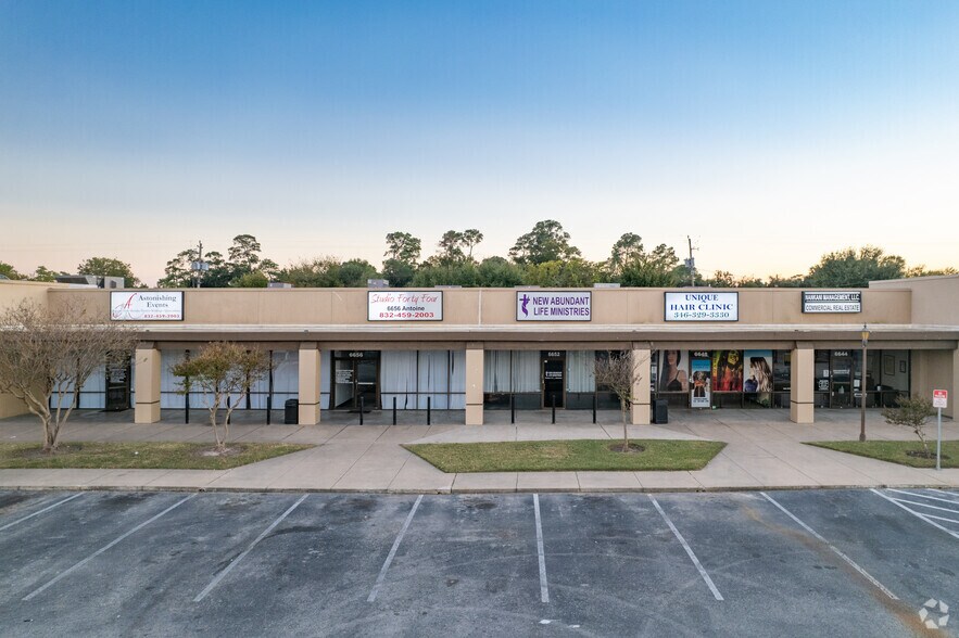 More Photos Of 6600-6924 Antoine Dr, Houston Unknown For Lease
