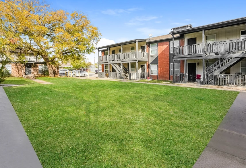 More Photos Of 6330 E 7th St, Tulsa Apartments For Sale