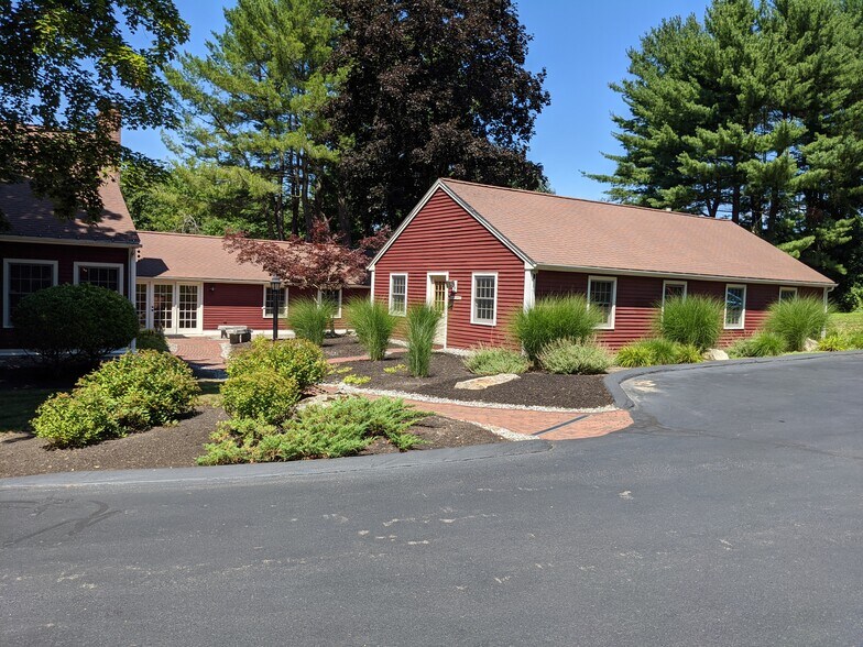 More Photos Of 42 Davis Rd, Acton Office For Lease