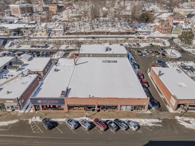 More Photos Of 443 Railroad St, Saint Johnsbury General Retail For Sale
