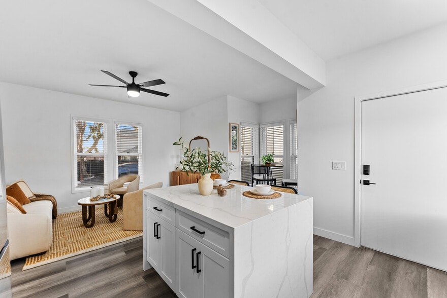 More Photos Of 832 Desty St, San Diego Apartments For Sale