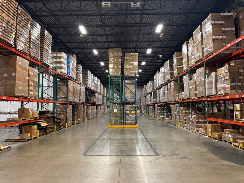 More Photos Of 9330-9340 NW 110th Ave, Miami Warehouse For Lease