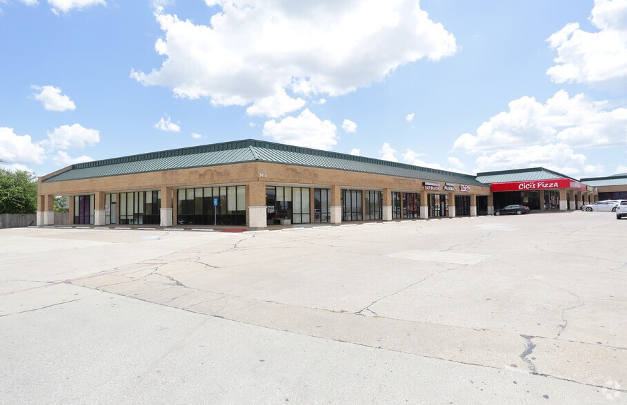 More Photos Of 3415 S Cooper St, Arlington Unknown For Lease