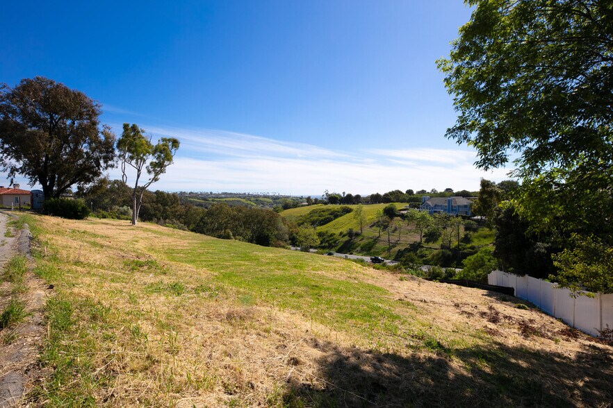 More Photos Of 5942 Busch Dr, Malibu Land For Sale