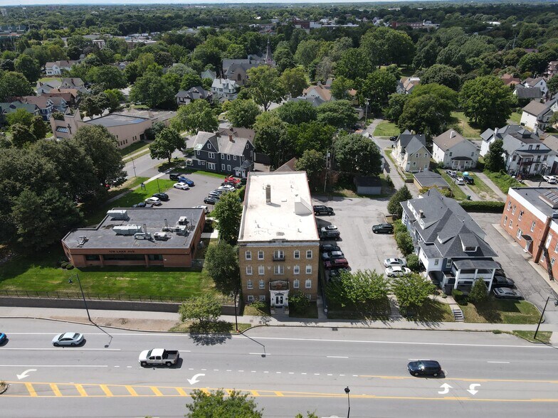 More Photos Of 189 Lake Ave, Rochester Apartments For Sale