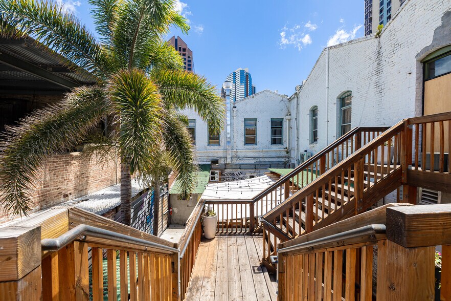 More Photos Of 20 N Hotel St, Honolulu Storefront Retail Office For Sale